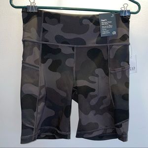 GAP Recycled Bike Short